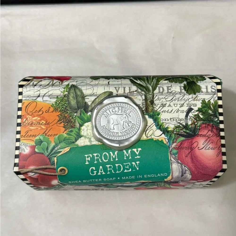 From My Garden Bath Accessory Set with Vibrant Colors